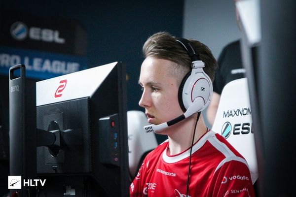 同做足功课 同做足功课